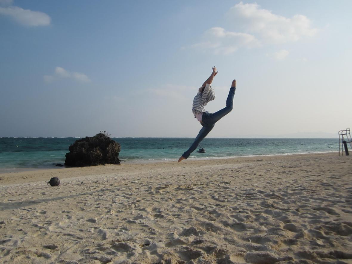 12_Japanese ballerina Yume Okano, a YAGP finalist and currently student at the John Cranko ballet school in Stuttgart, jumping on the beach in Okinawa, Japan. Her mother took this photo.
